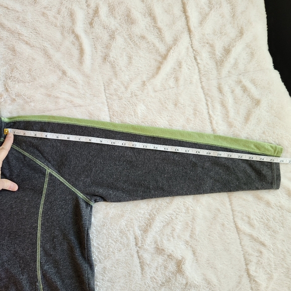 Sporty Comfy Gray & Green Ladies Jacket St. John's Bay Medium - Picture 4 of 8